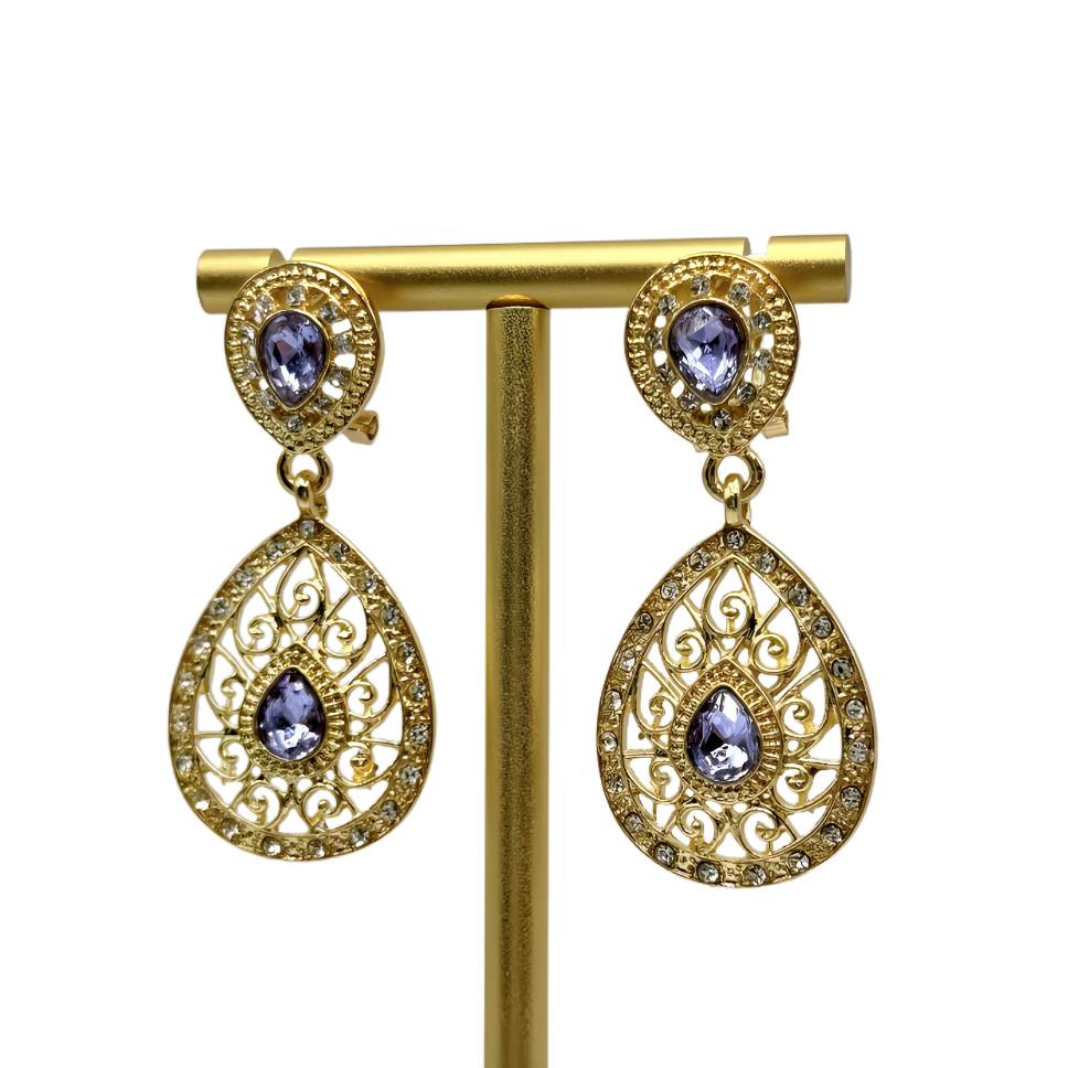 Boucles d’oreilles à pierres violettes