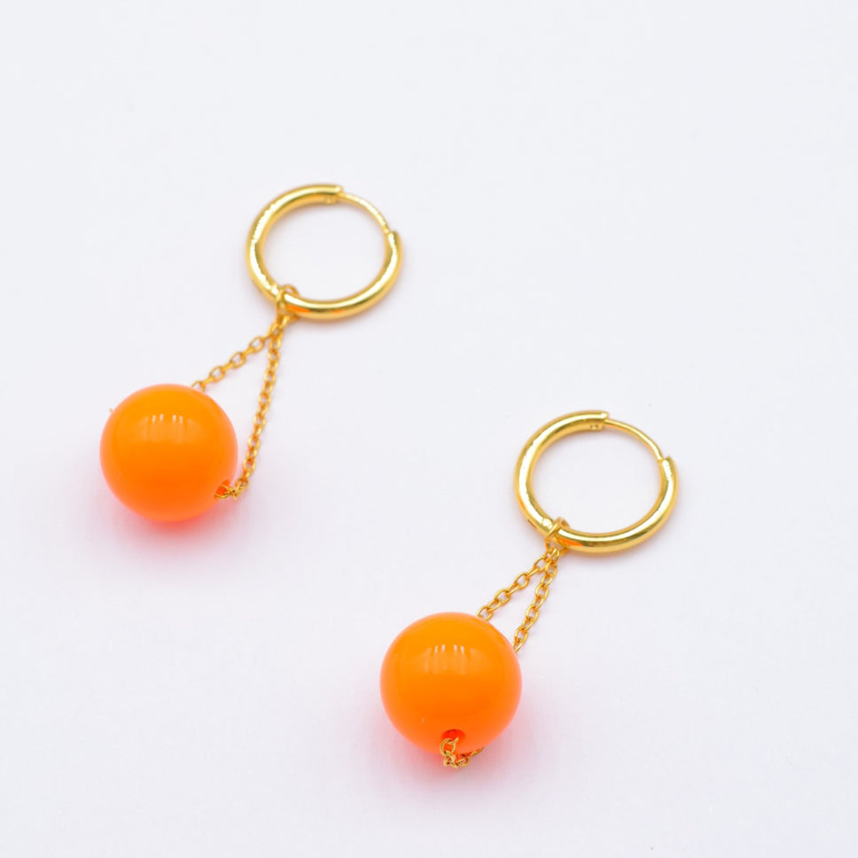 Boucles d’oreilles créoles orange – Citrina, perle vive doré | Mitsury